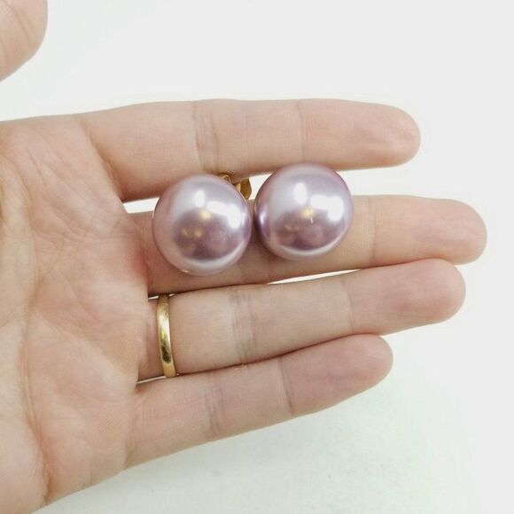 Vintage Pearlescent Purple Silver Tone Dome Clip On Earrings, Retro 80s 90s - Picture 3 of 5